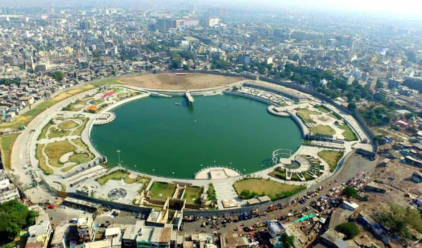 Mumbai to Surat Distance Road Trip, Time, and Essential Travel Information